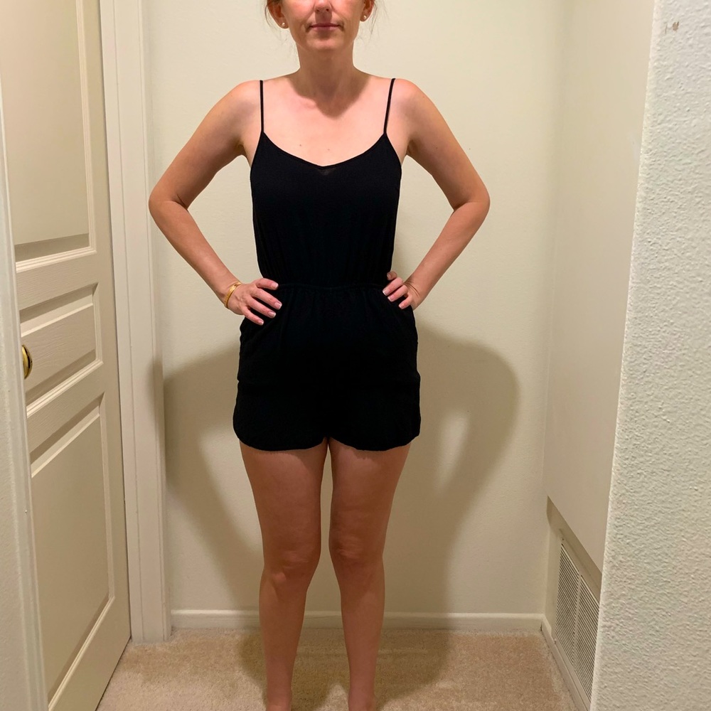 H&M Divided Black romper with pockets, size 2
